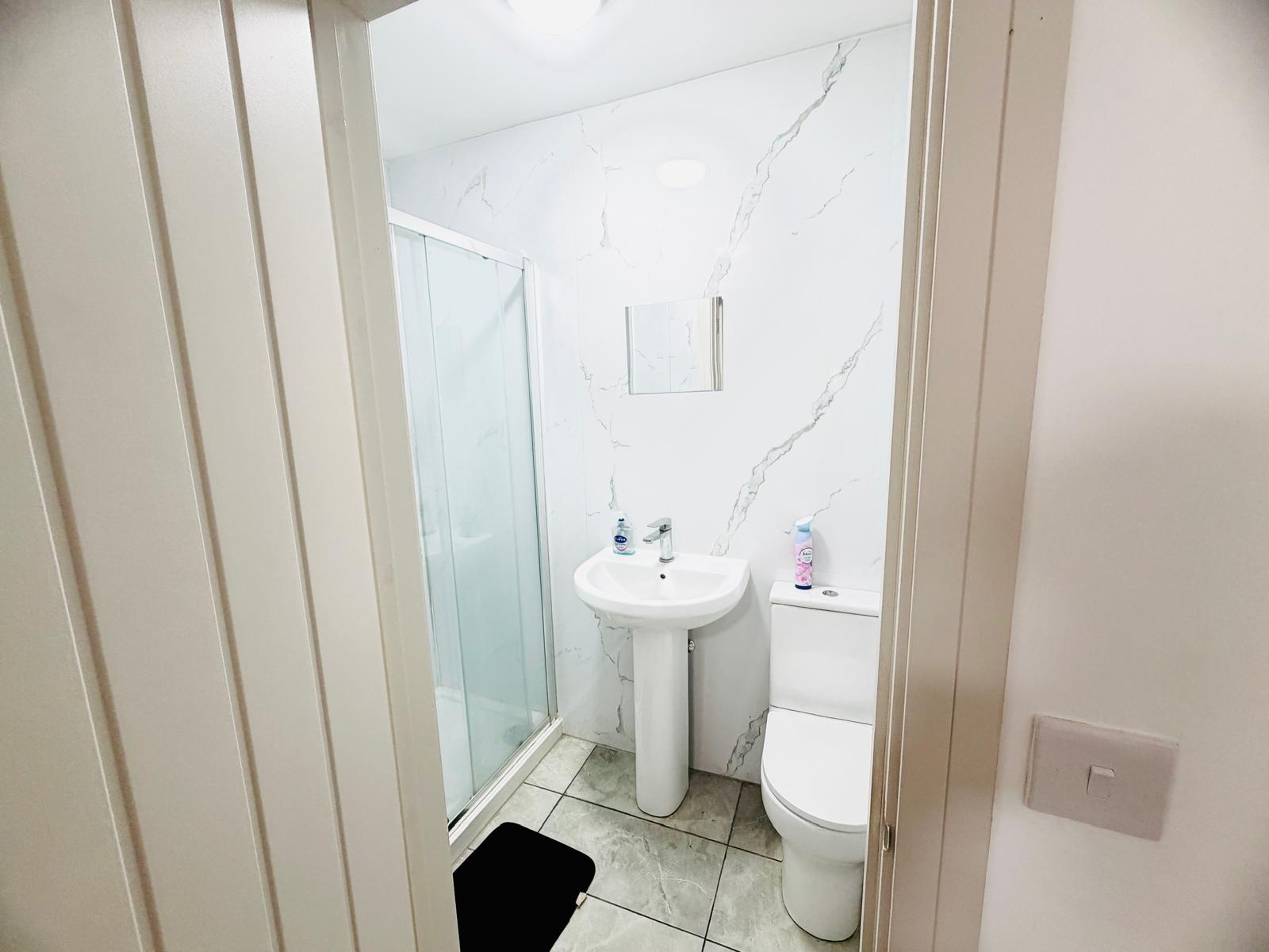 Double room with ensuite